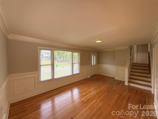 Building Photo - 7124 Starvalley Dr