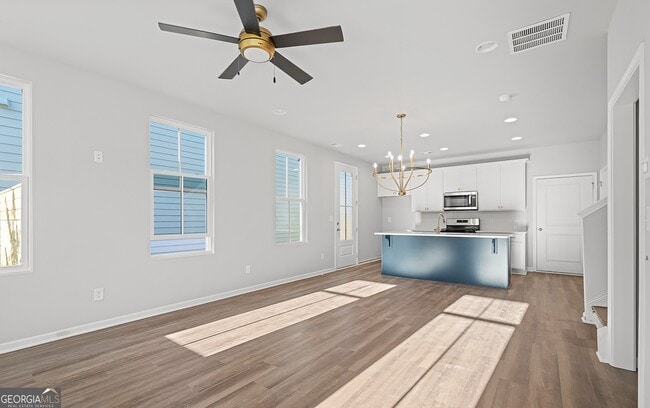 Building Photo - 10 Spiera Way