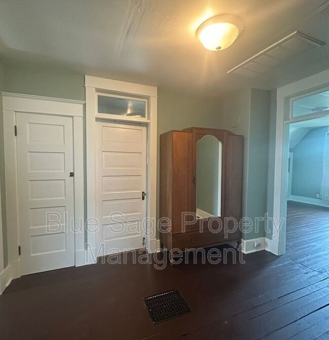 Building Photo - 1226 Tremont St