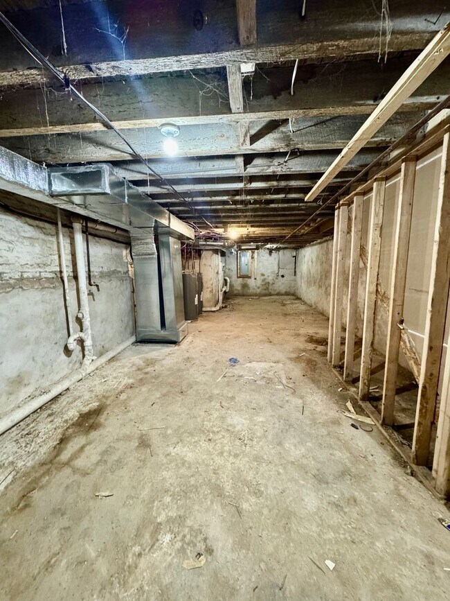 Building Photo - 4504 N Uber St