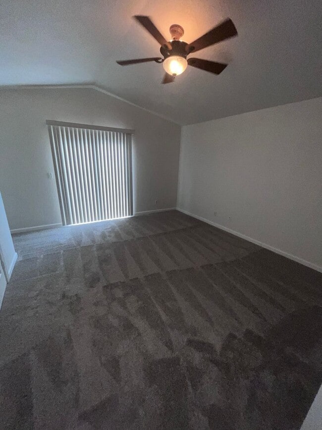 Building Photo - BEAUTIFUL UPDATED HOME IN WEST ROSEVILLE!!