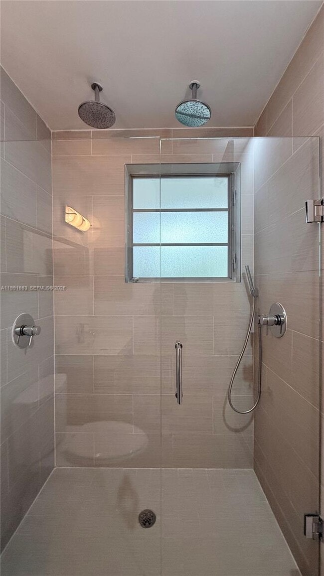 Building Photo - 2031 Meridian Ave