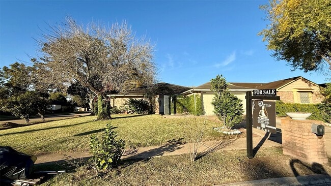 Building Photo - 13034 Birch Grove Dr