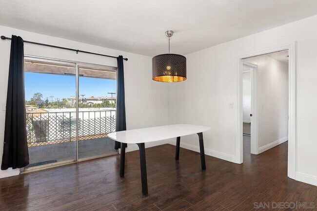 Building Photo - 4800 Williamsburg Ln