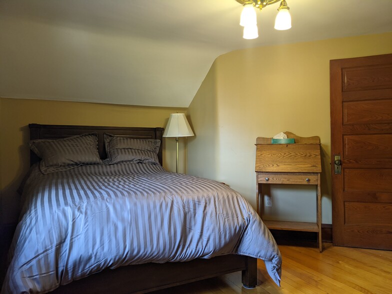 Bedroom 4 - 82 Hungerford Terrace