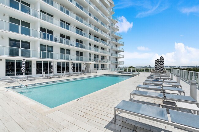 Building Photo - 4250 Biscayne Blvd