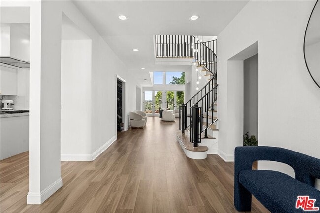 Building Photo - 12303 Ridge Cir