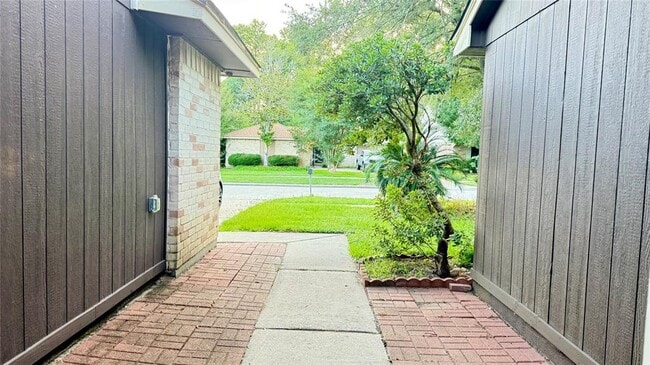 Building Photo - 21318 Bridgepoint Ln