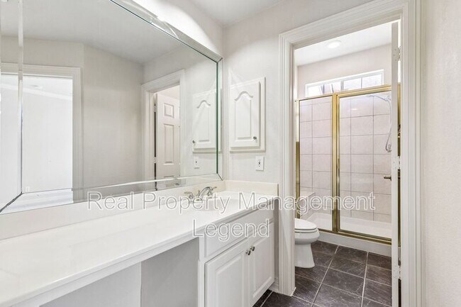 Building Photo - 4097 Oberlin Way