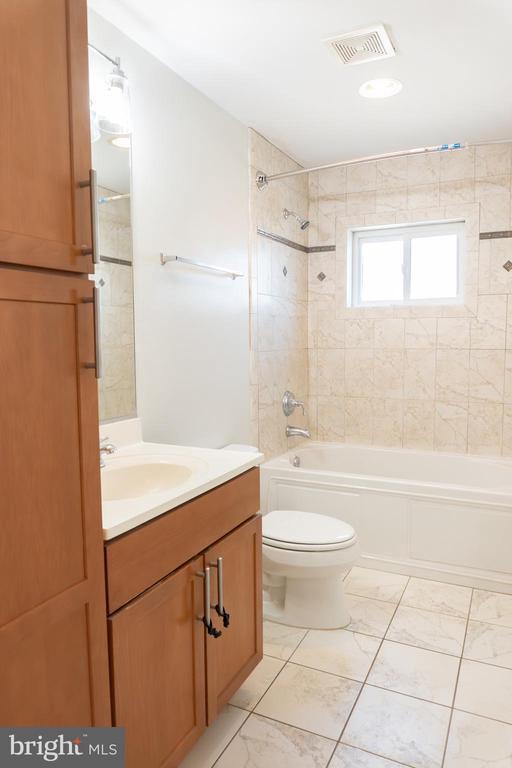 Building Photo - 36 T St NE