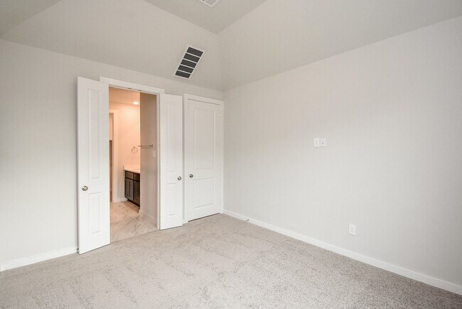 Building Photo - 3322 Verdant Ln