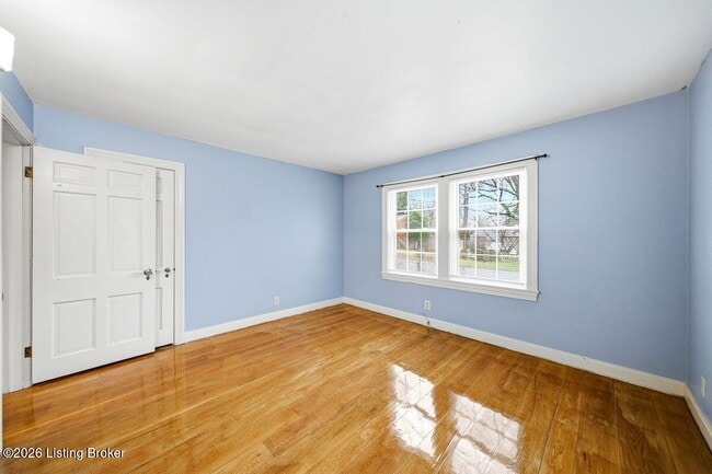 Building Photo - 1209 Valley Dr