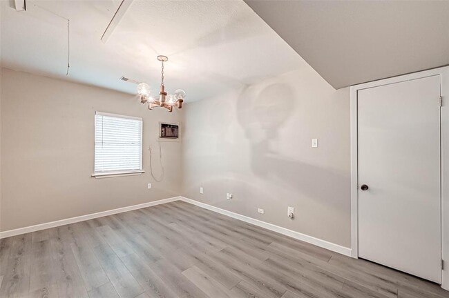 Building Photo - 17103 Blackhawk Blvd