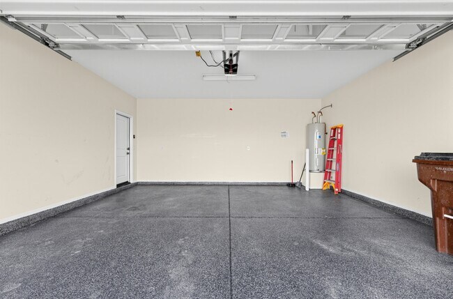 Building Photo - 1623 W Pima Ct