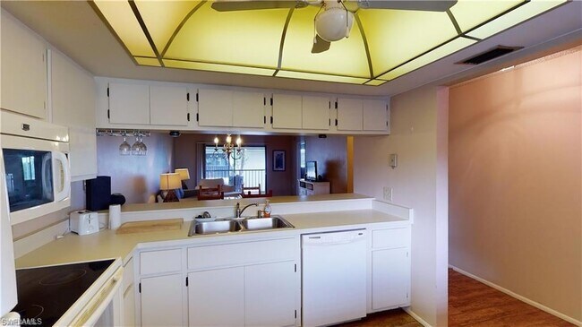 Building Photo - 6300 Sugar Bush Ln