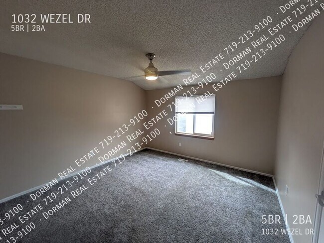 Building Photo - 1032 Wezel Dr