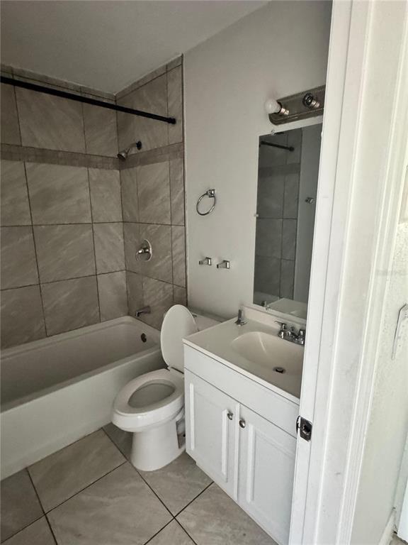 Building Photo - 1112 Martin St