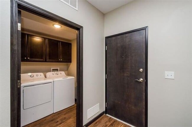 Building Photo - $1,770 | 2 Bedroom + Bonus Room, 1 Bathroom Condo | No Pets* | Available for August 1st, 2026 Mov...