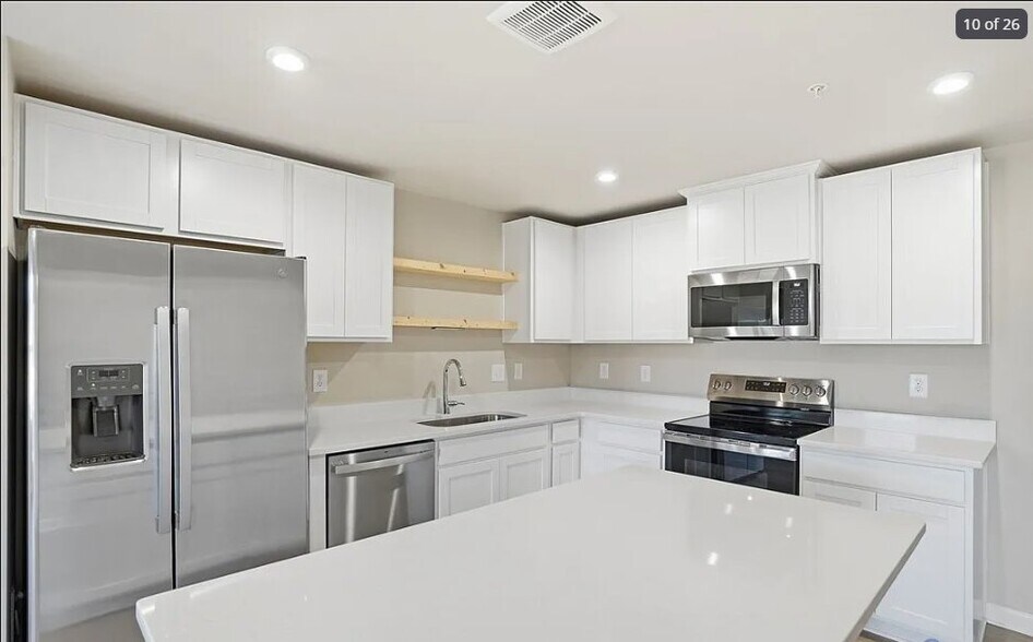 Building Photo - 509 Portal Dr