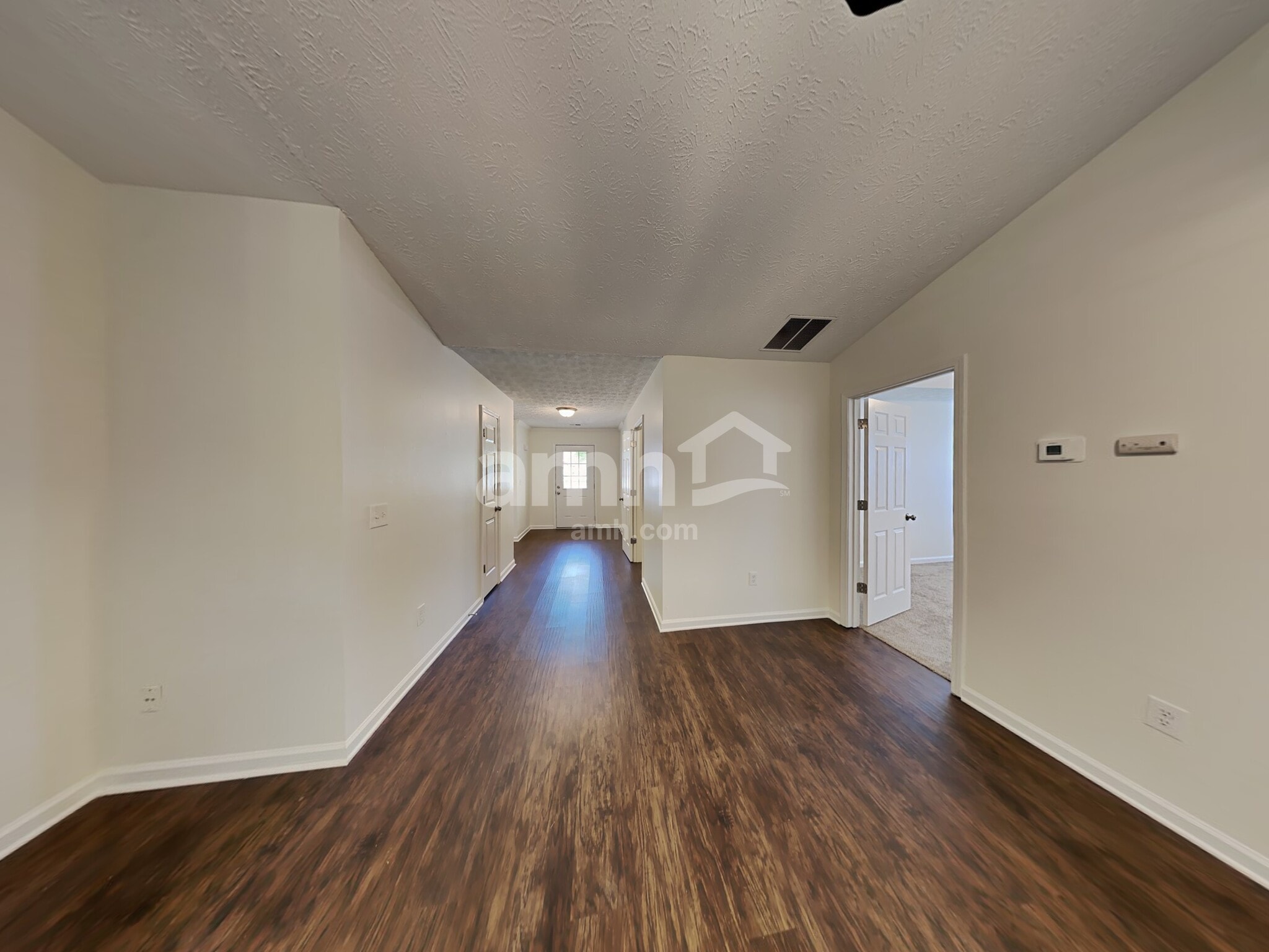 Building Photo - 149 Waters Edge Dr