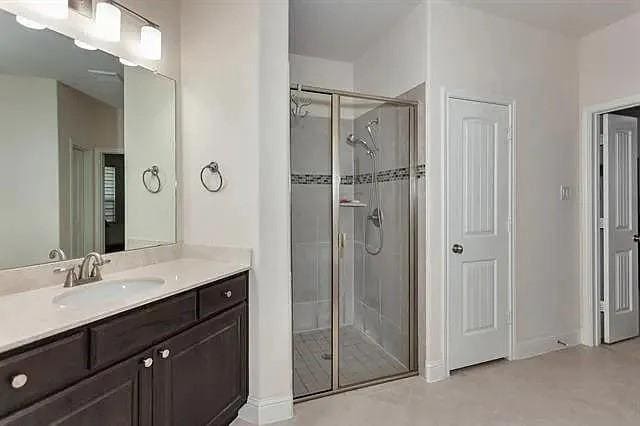 Building Photo - 913 Yarrow St