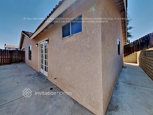 Building Photo - 23562 Ashwood Ave