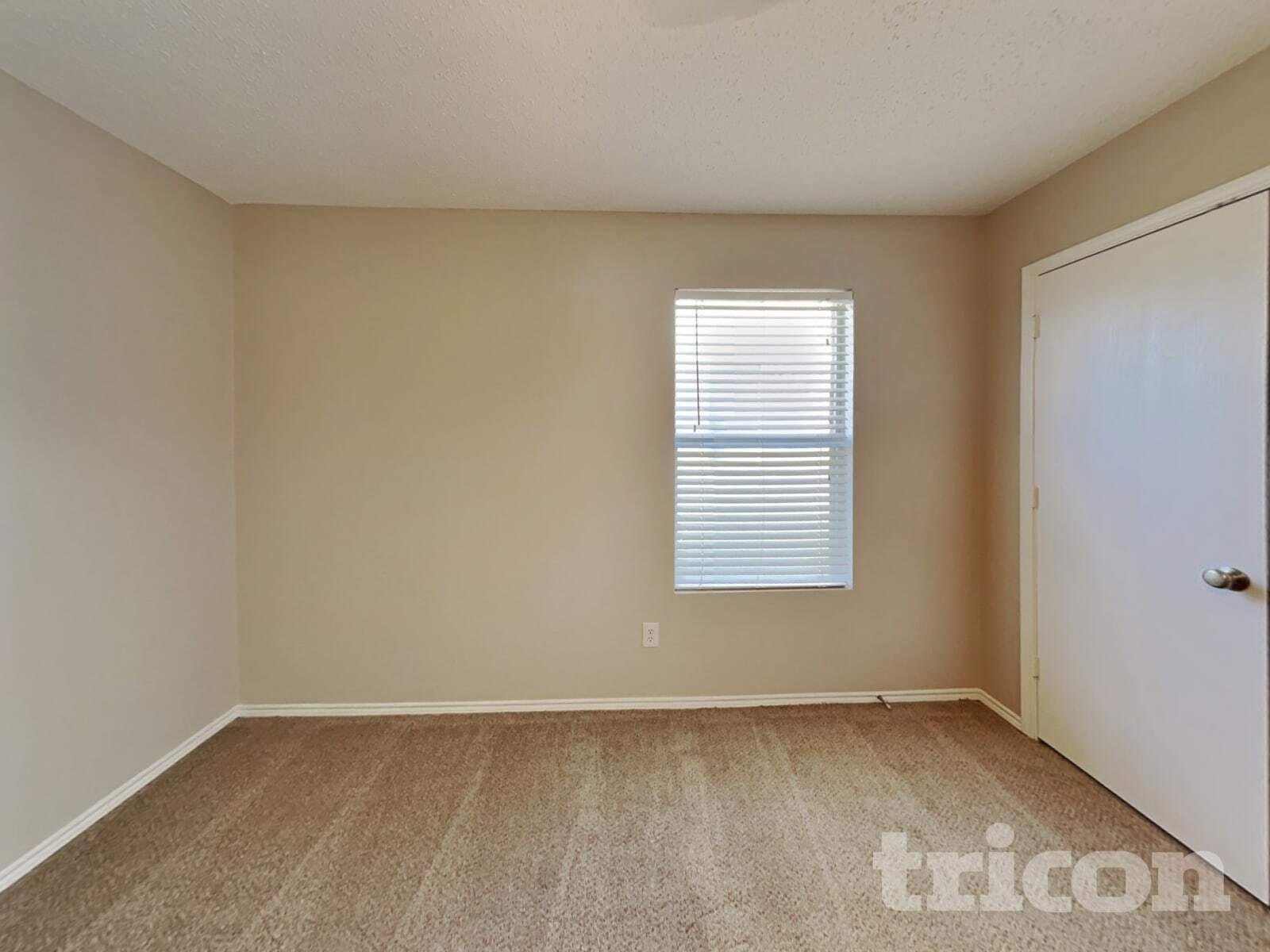 Building Photo - 2983 Celian Dr