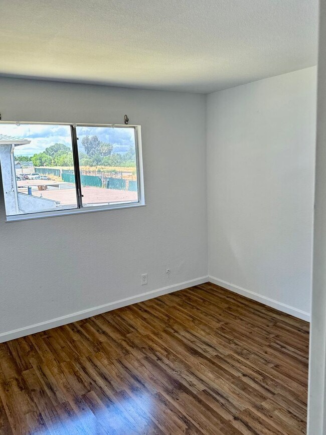 Building Photo - Charming 2-Bedroom Condo in Antioch
