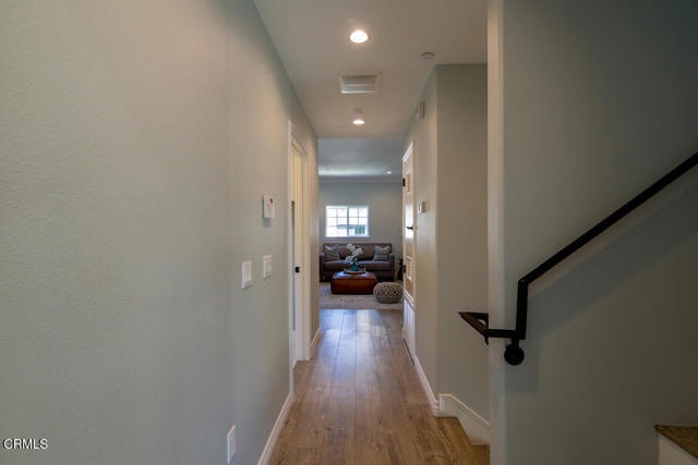 Building Photo - 305 S Arroyo Dr