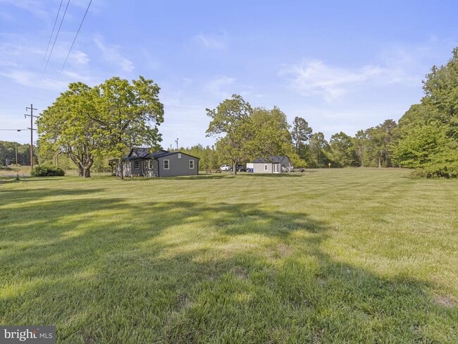 Building Photo - 9505 Lomax Rd
