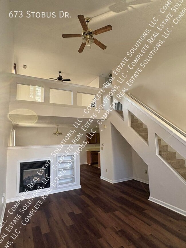 Building Photo - 673 Stobus Dr