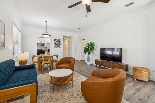 Building Photo - 12715 Taylor Nicolas Dr