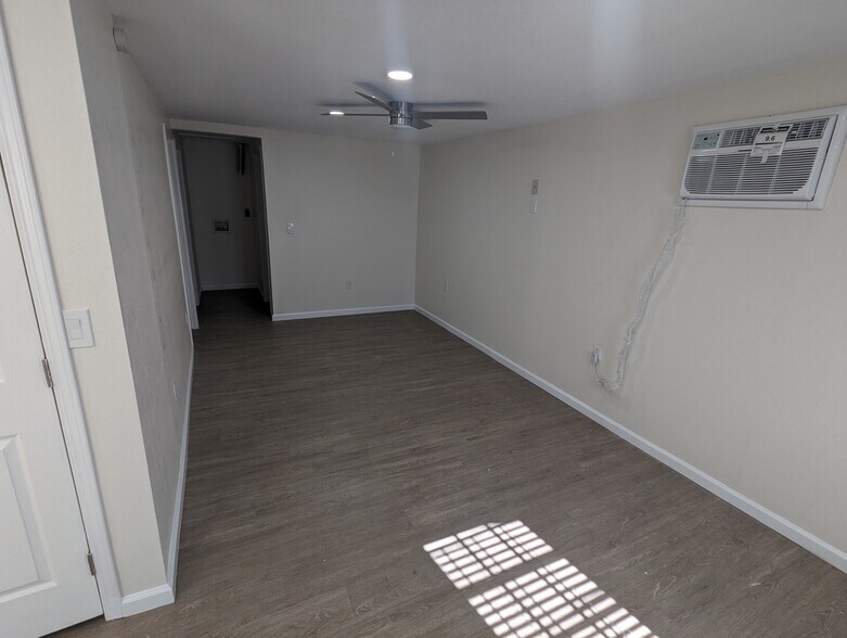 Building Photo - 1058 Grand Ave