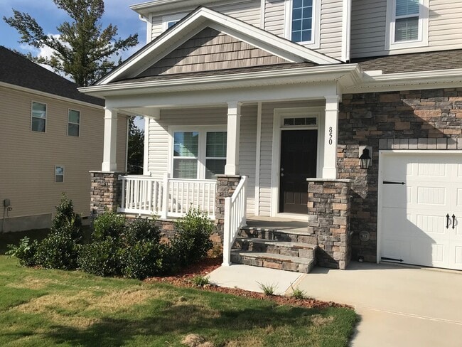 Building Photo - 850 Longleaf Pine Pl