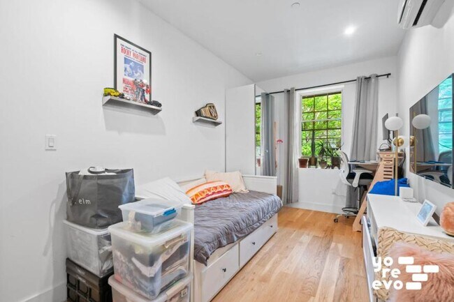 Building Photo - 2 bedroom in Brooklyn NY 11216