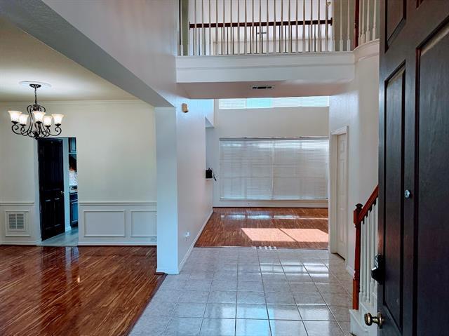 Building Photo - 2762 Hillview Dr