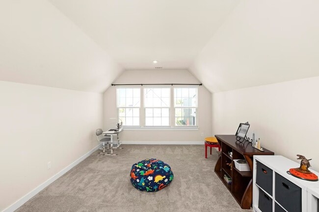 Building Photo - 8209 Warbler Wy