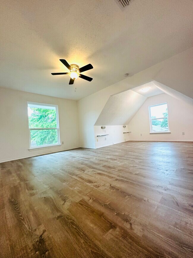 Building Photo - 4808 Nocona Dr