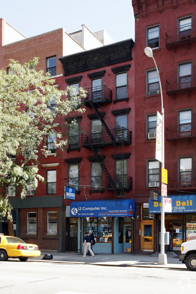 Building Photo - 726 Tenth Ave