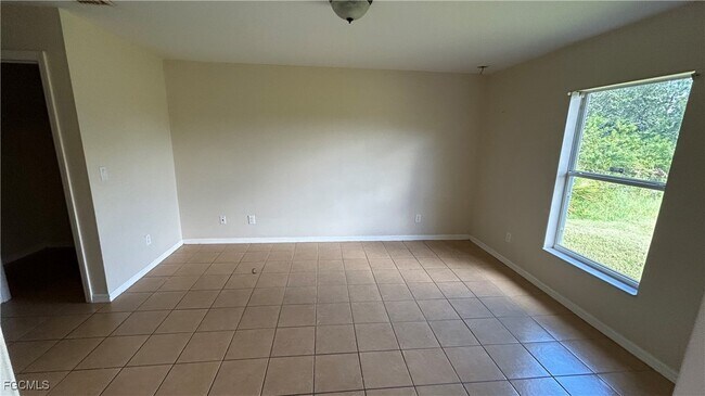 Building Photo - 2916 25th St W