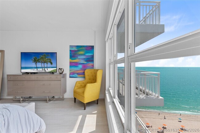 Building Photo - 3850 Galt Ocean Dr