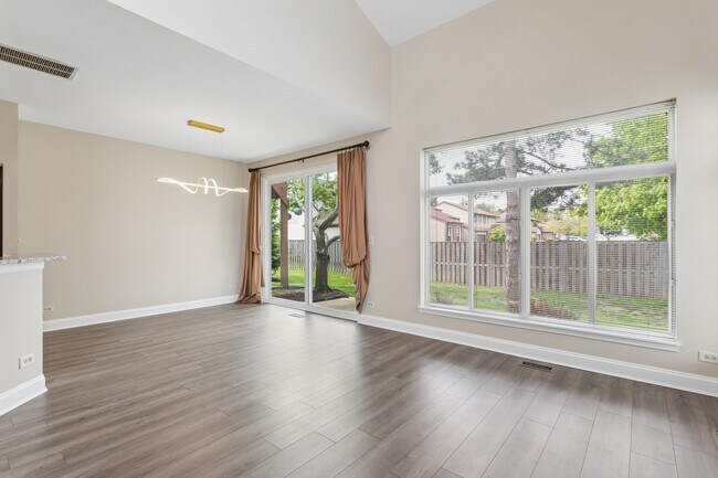 Building Photo - 8167 Ripple Ridge