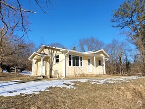 Building Photo - 732 Upper Schooner Rd