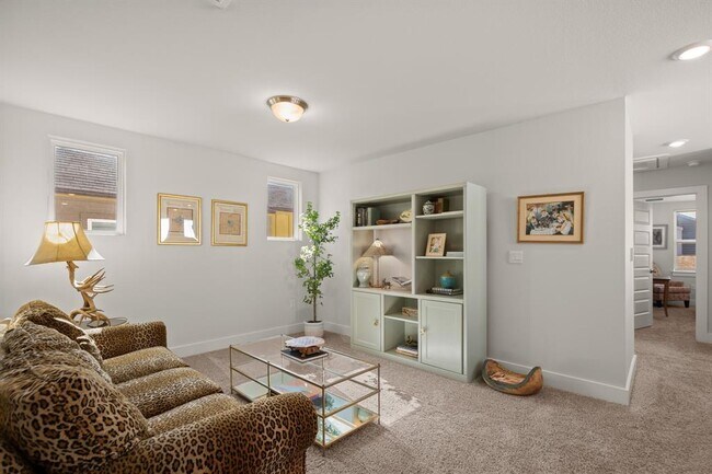 Building Photo - 7118 Silver Star Ln