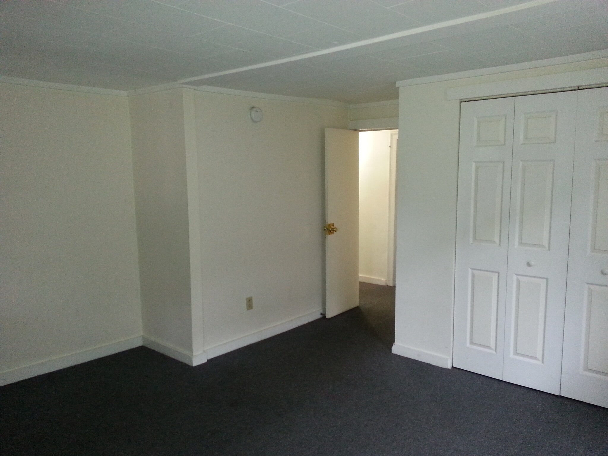 Building Photo - 188 Pine St