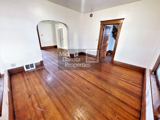 Building Photo - 310 S Edmunds St