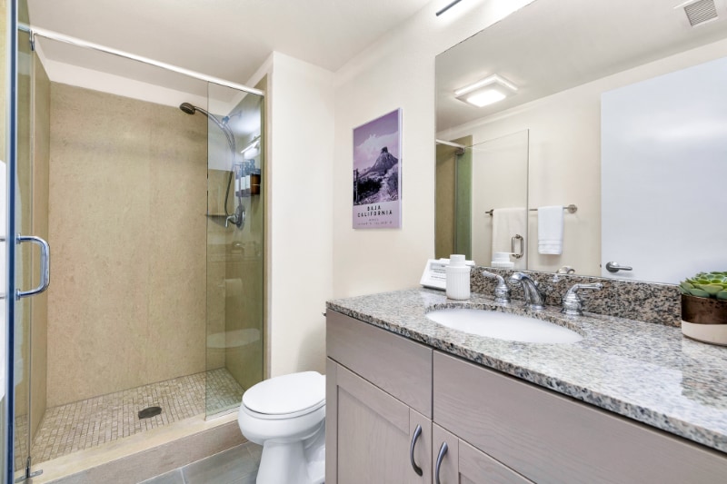 Building Photo - 2608 Lincoln Ave