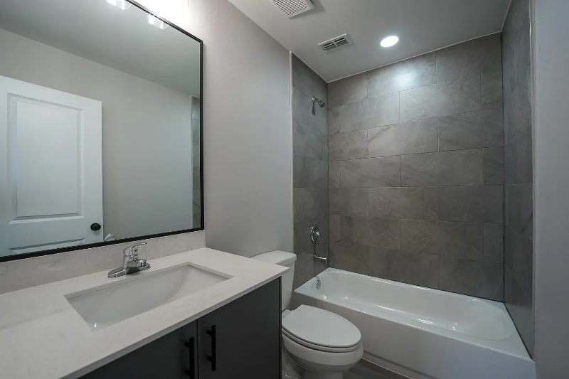 Building Photo - 901 Pleasantview Dr