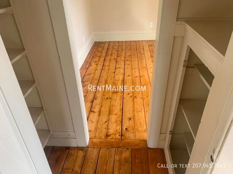 Building Photo - 3 Cushing St