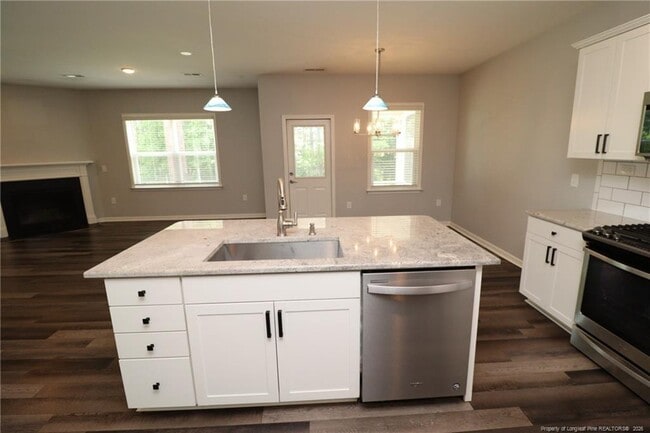Building Photo - 2621 Impulsion Dr